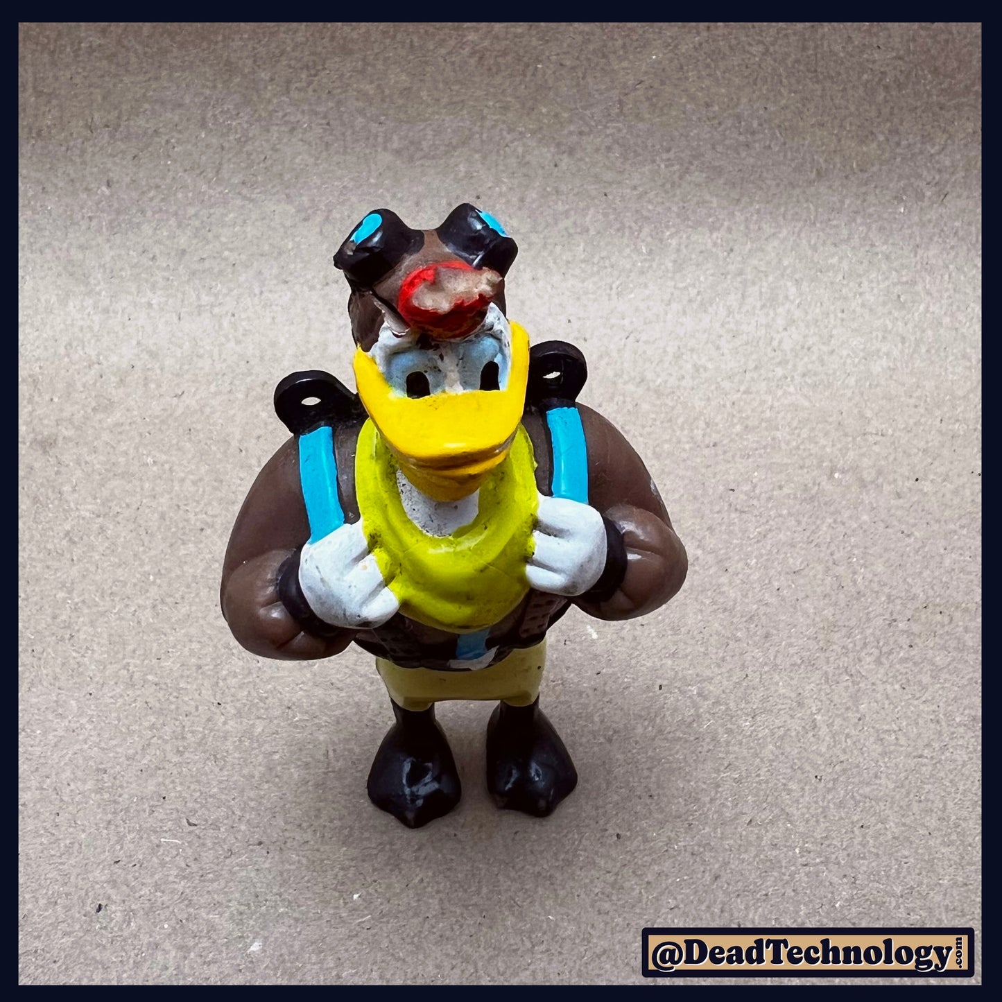 DuckTales -LaunchPad McQuack- Parachute Toy
