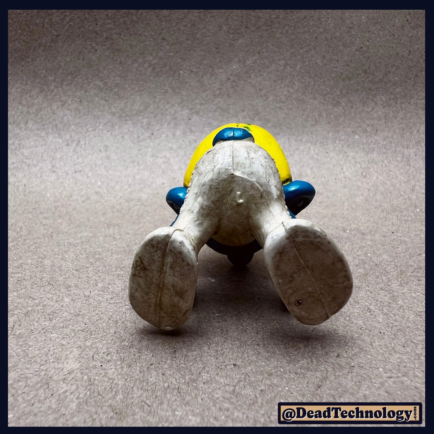 Smurfs -Yellow Wrestler- PVC Toy